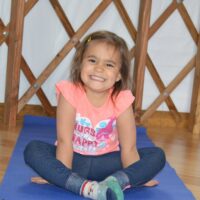 Yurty Yoga Yoga para niños.jpg