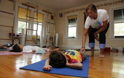 Yoga riparatore per bambini